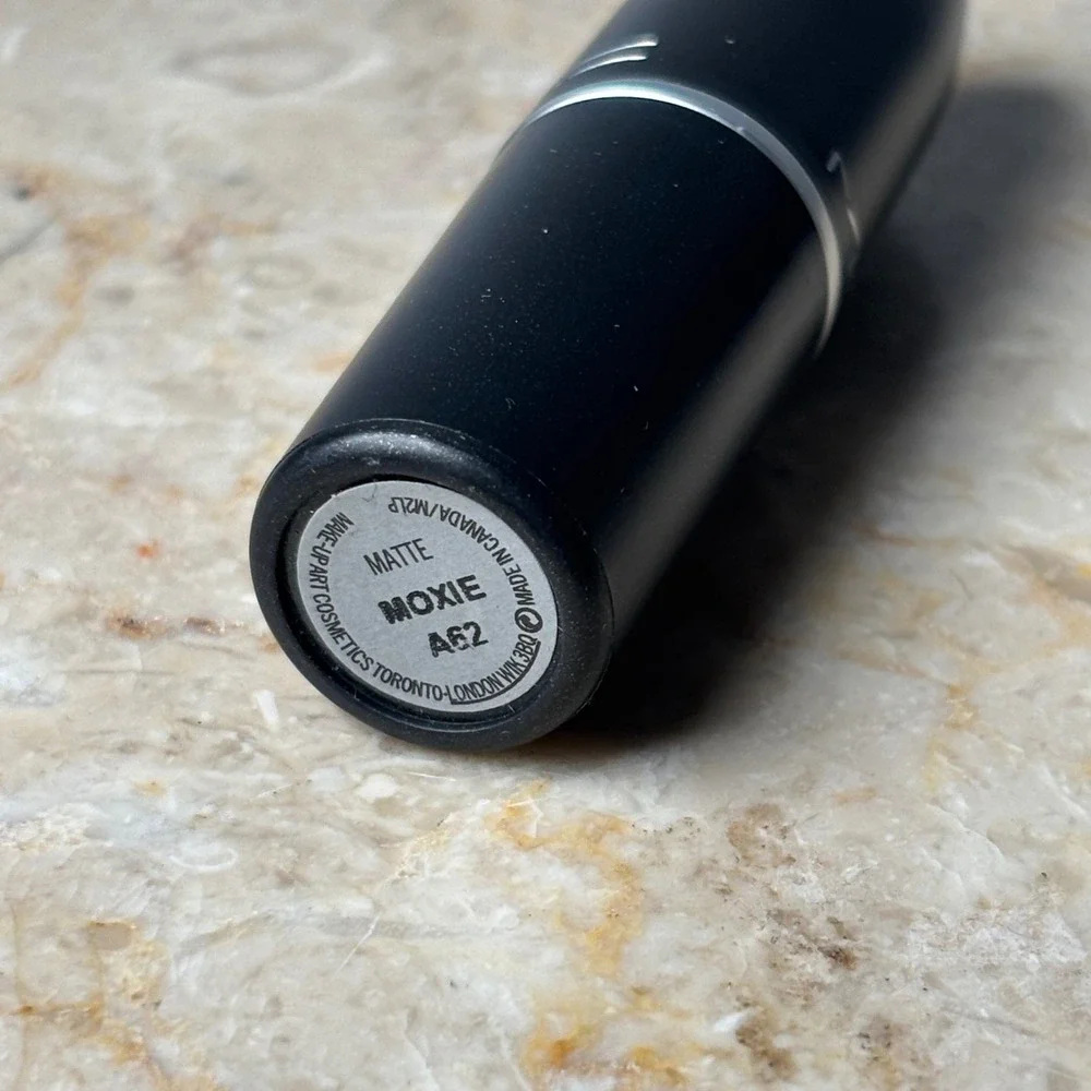 MAC Matte Lipstick Moxie A62 Full Size Bright Pink Red Bold Cosmetic Makeup
